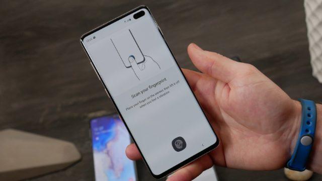 Samsung, Galaxy S10’daki Parmak İzi Sensörü Sorununu Yazılım Güncellemesiyle Çözecek