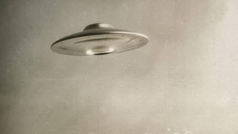 ABD’li Profesör: UFO’lar, Zaman Yolculuğuna Çıkan İnsanlar Tarafından Kullanılıyor