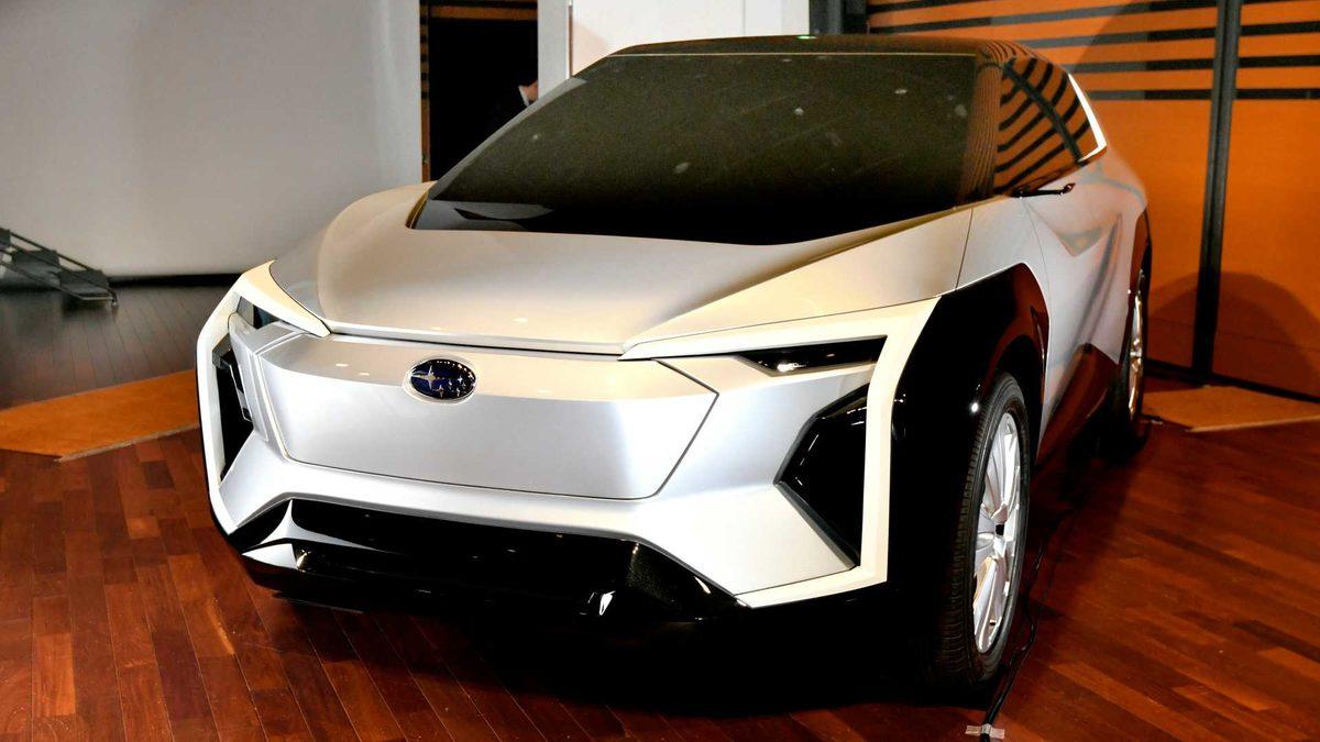 Subaru’nun Tesla Cybertruck’ı Andıran Yeni Elektrikli Konsept Aracı Tanıtıldı