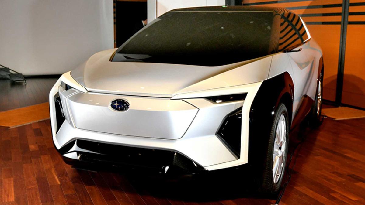 Subaru’nun Tesla Cybertruck’ı Andıran Yeni Elektrikli Konsept Aracı Tanıtıldı