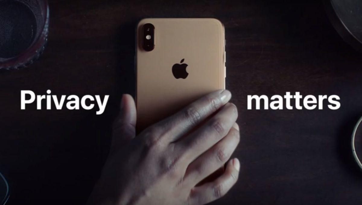 Apple, ’Private Side’ Adında Eğlenceli Bir iPhone Reklamı Yayınladı