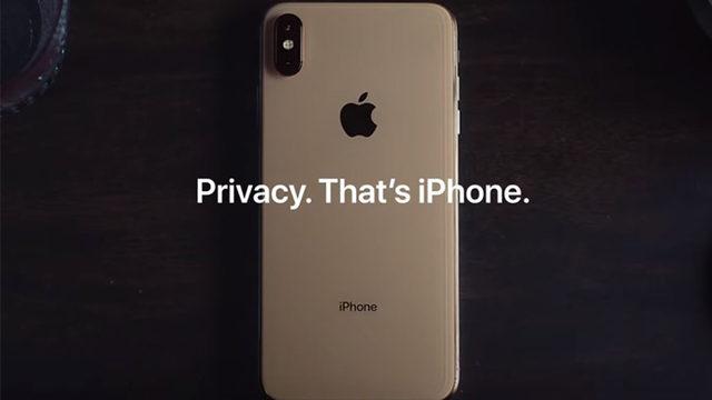 Apple, ’Private Side’ Adında Eğlenceli Bir iPhone Reklamı Yayınladı