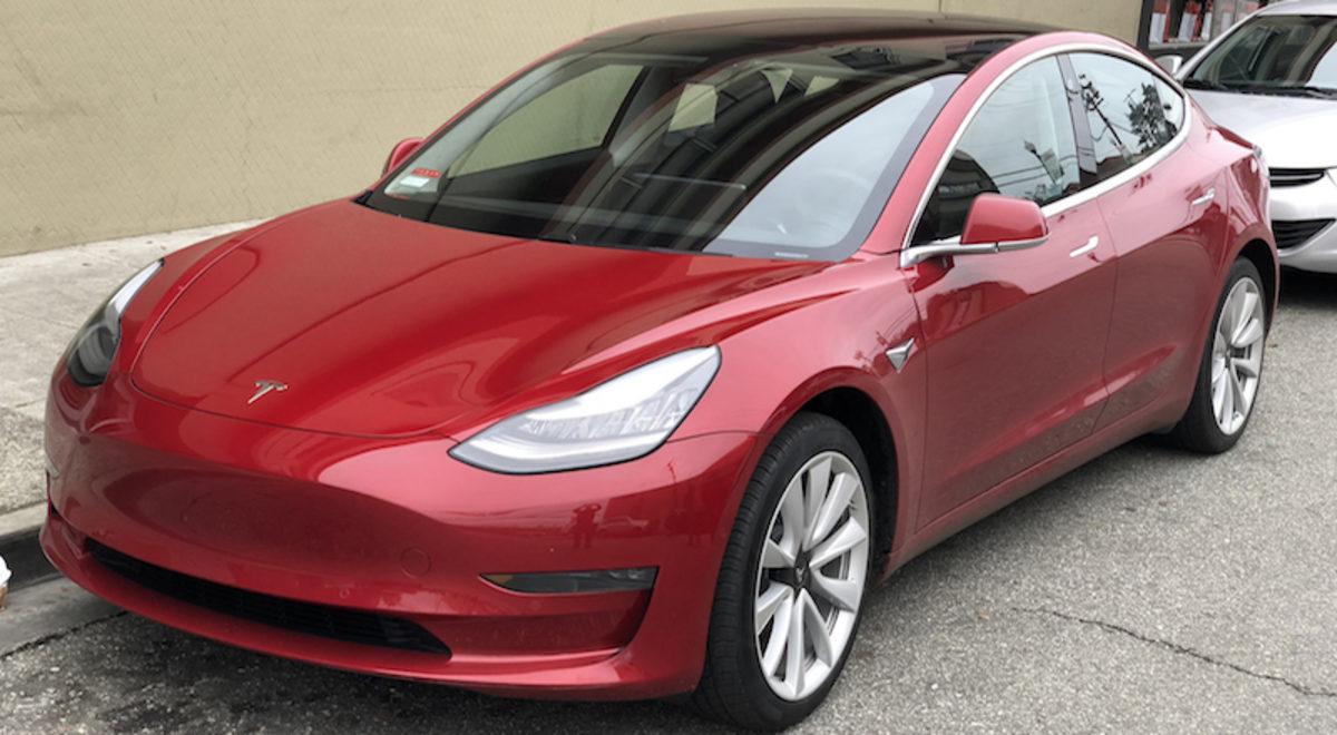 Tesla’nın Değeri 100 Milyar Doları Aşarak Volkswagen’i Geride Bıraktı