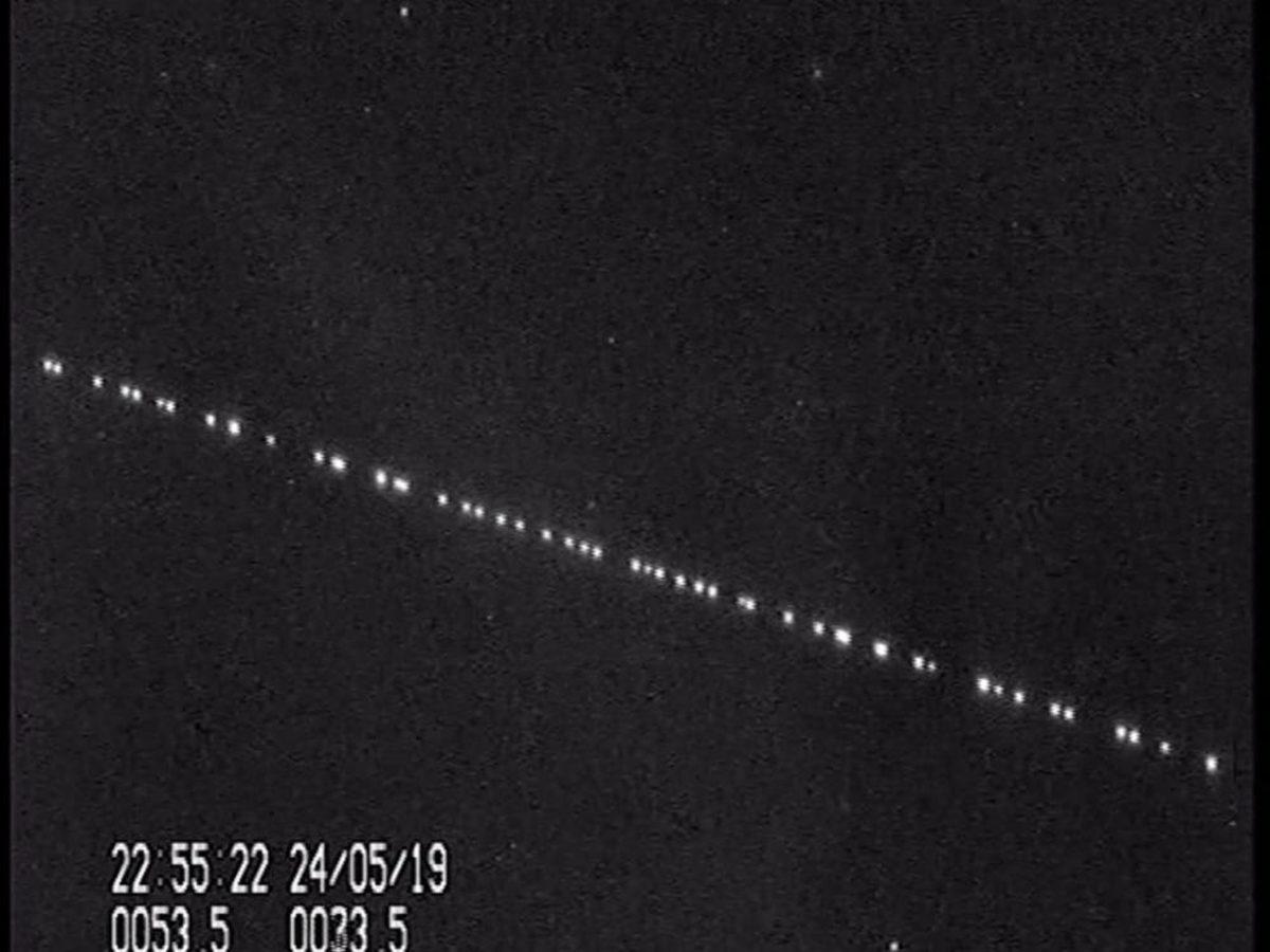 SpaceX Yüzlerce Uyduyu Atmosfere Yollarsa Ne Olacak?