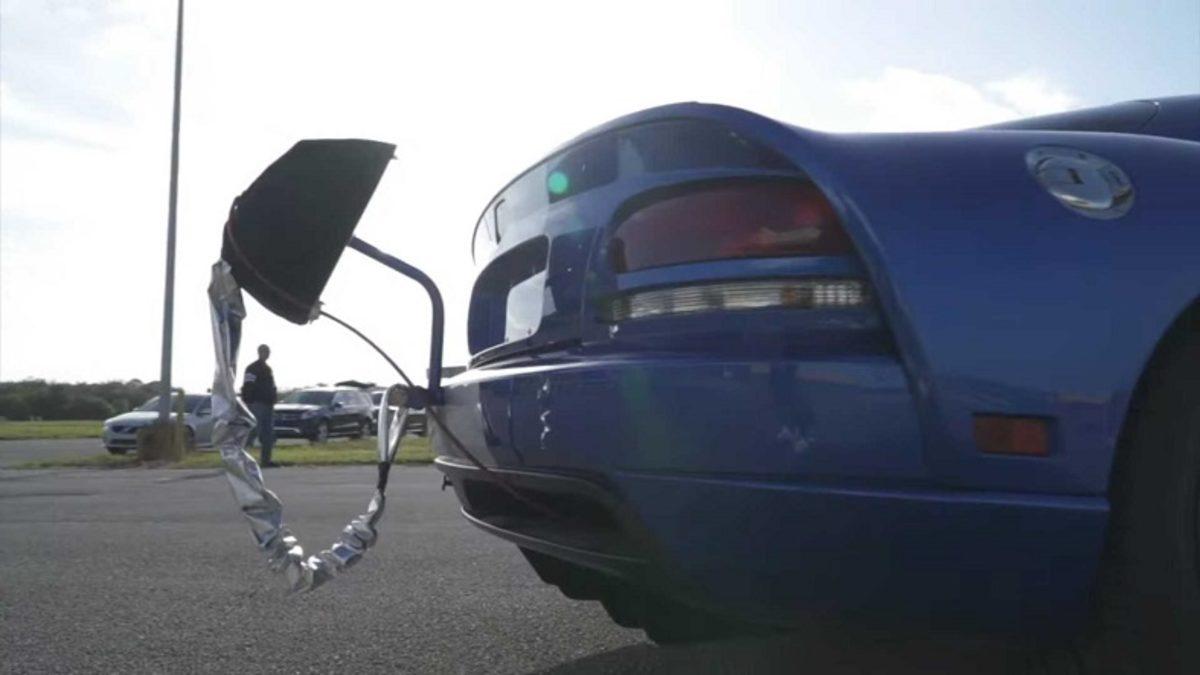 1400 Beygirlik 2006 Model Dodge Viper, Rekor Hıza Ulaştı (Video)