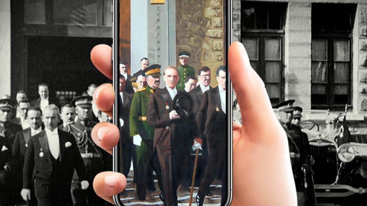 Atatürk’ü Sanki Yanınızdaymış Gibi Hissettirecek, Artırılmış Gerçeklik Teknolojili Kartlar