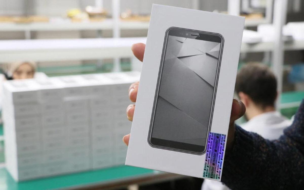 Türkiye’de Üretilen İlk Telefon Reeder P13 Satışa Çıktı