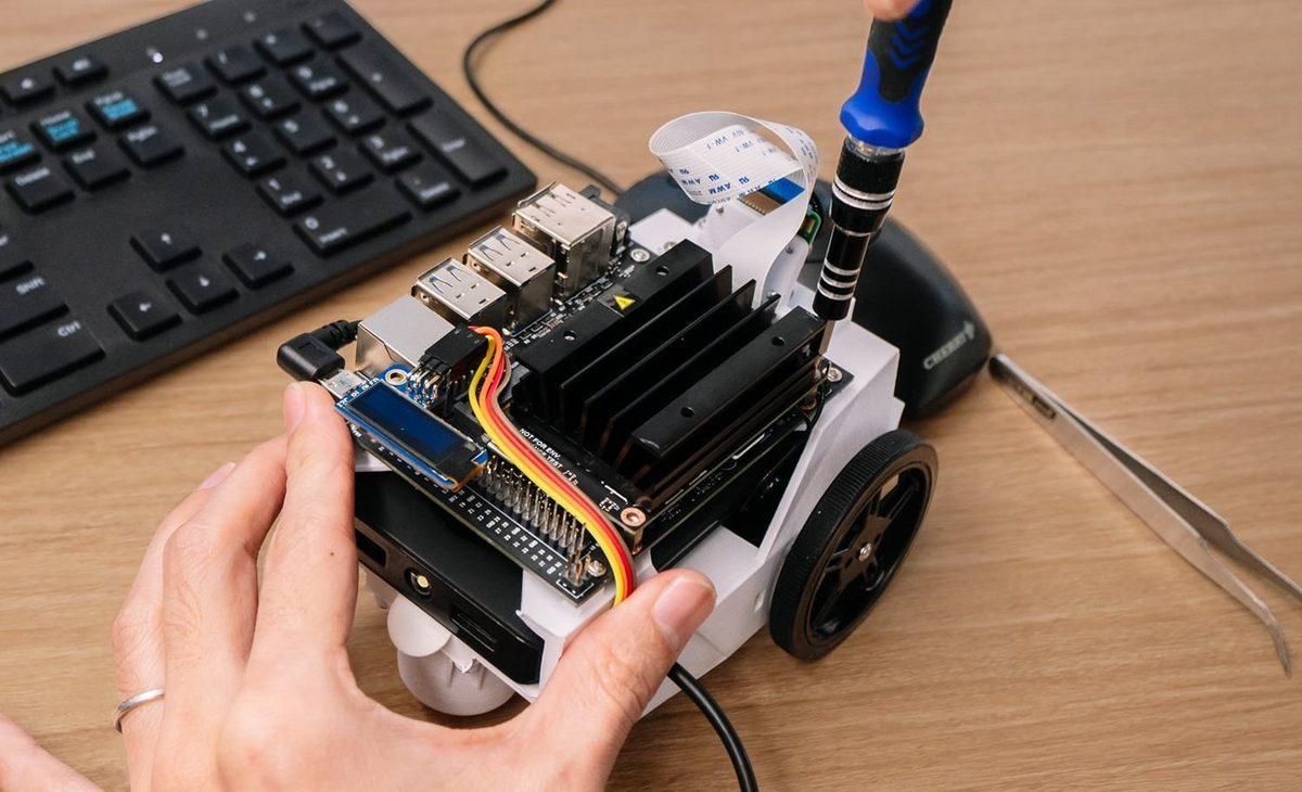 Nvidia’nın Herkesi Robot Yapmaya Heveslendirecek 99 Dolar Fiyatlı Yapay Zeka Bilgisayarı: Jetson Nano