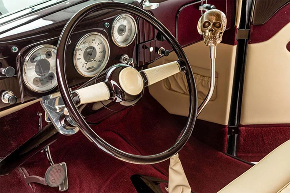 Metallica’nın Vokali James Hetfield’ın Rüya Gibi Görünen Araba Koleksiyonu