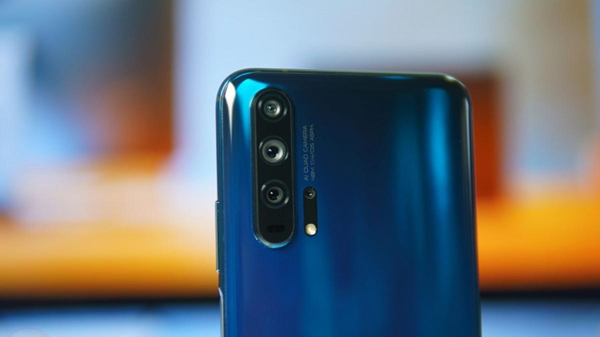 Honor, Telefon Kameralarının Piksel Savaşlarından Çekildiğini Açıkladı