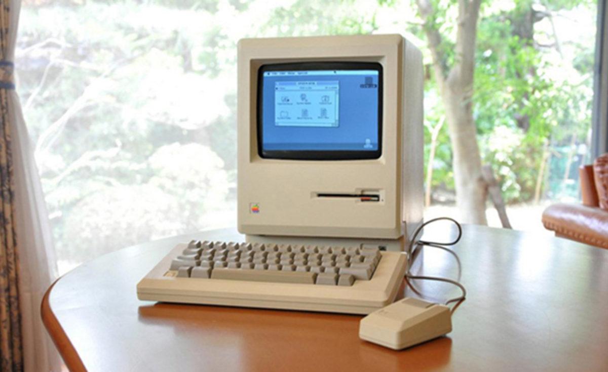 Steve Jobs’un Tanıttığı İlk Apple Bilgisayarı: Macintosh