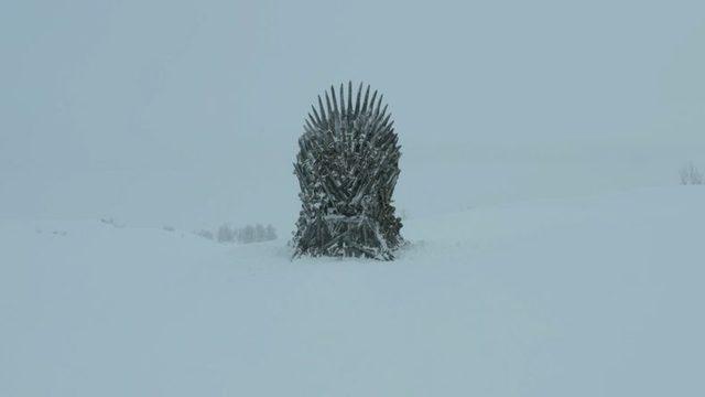 Game of Thrones Tanıtımı İçin Saklanan 6 Tahtın İlki Bulundu