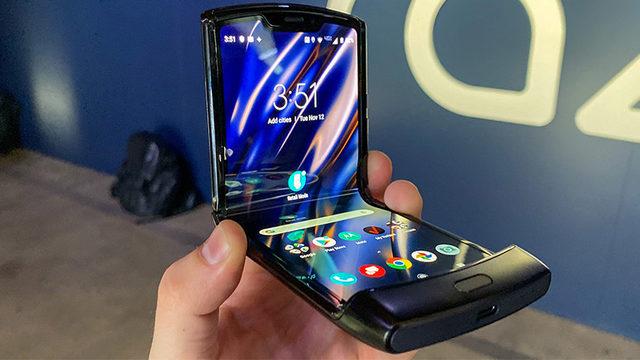 Motorola’nın Katlanabilir Telefonu Razr Ön Siparişe Açıldı