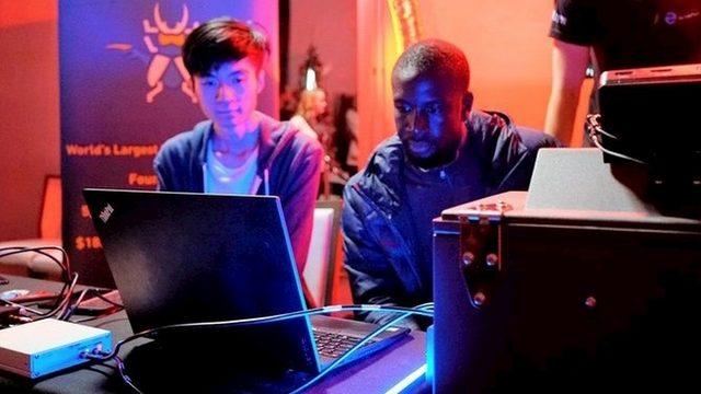 Tesla, Model 3’ü Hacklemeyi Başaran Ekibe Model 3 Hediye Etti