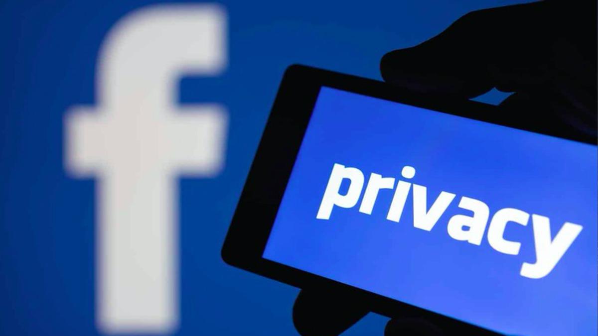 Facebook Kullanıcılarının Mahremiyetini Koruyacak Yeni Özellik: ’Temiz Geçmiş’