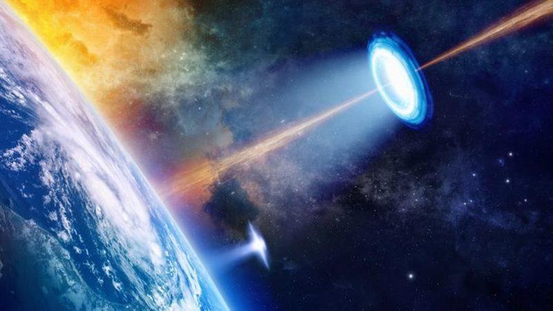 Bilim İnsanları: “Uzaylılar Bizi Çoktan Buldu, Hayvanat Bahçesinde Tutuyorlar”