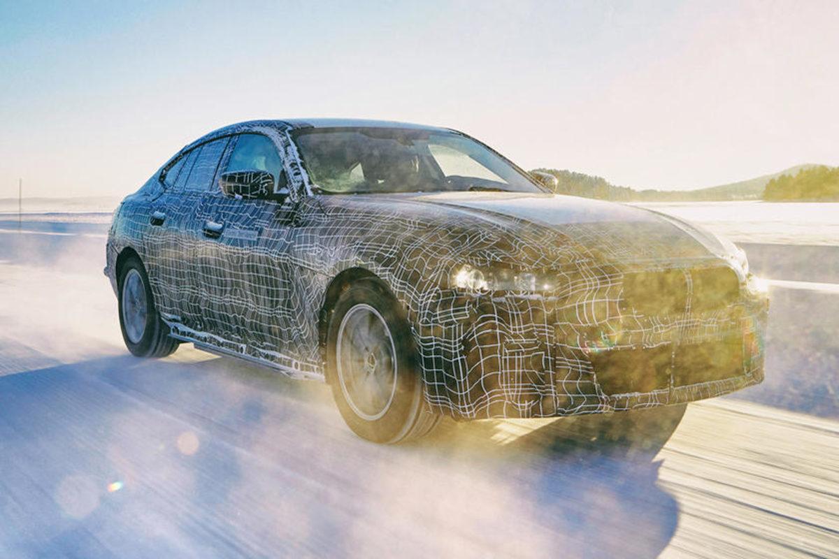 BMW i4’ün Bazı Etkileyici Özellikleri Ortaya Çıktı