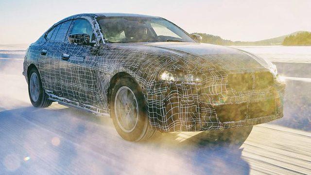 BMW i4’ün Bazı Etkileyici Özellikleri Ortaya Çıktı