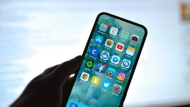 Ünlü Analiste Göre Apple, Çentiksiz Bir iPhone SE 2 Plus Tanıtacak