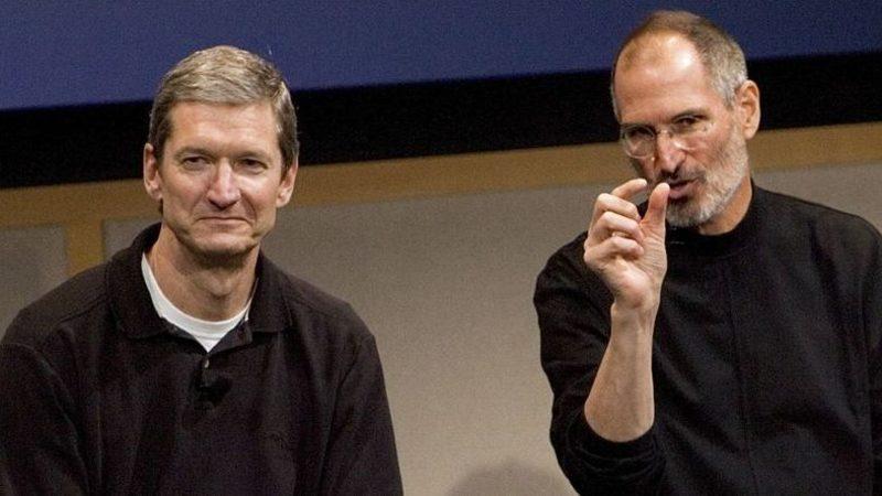 Yeni Çıkan Bir Biyografiye Göre Tim Cook, Steve Jobs’tan Çok Daha Başarılı