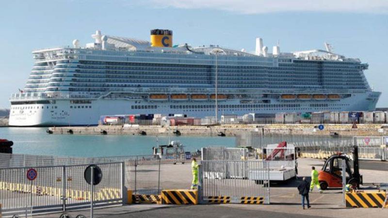 İtalya’da 6 Bine Yakın Yolcu, Corona Virüsü Şüphesi Nedeniyle Gemiden İndirilmiyor