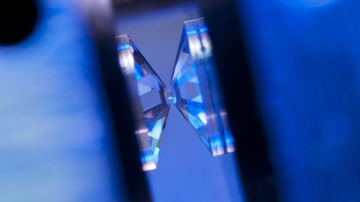 Bilim İnsanları, 80 Yıllık Arayışın Sonunda Metalik Hidrojen Üretmeye Çok Yakın