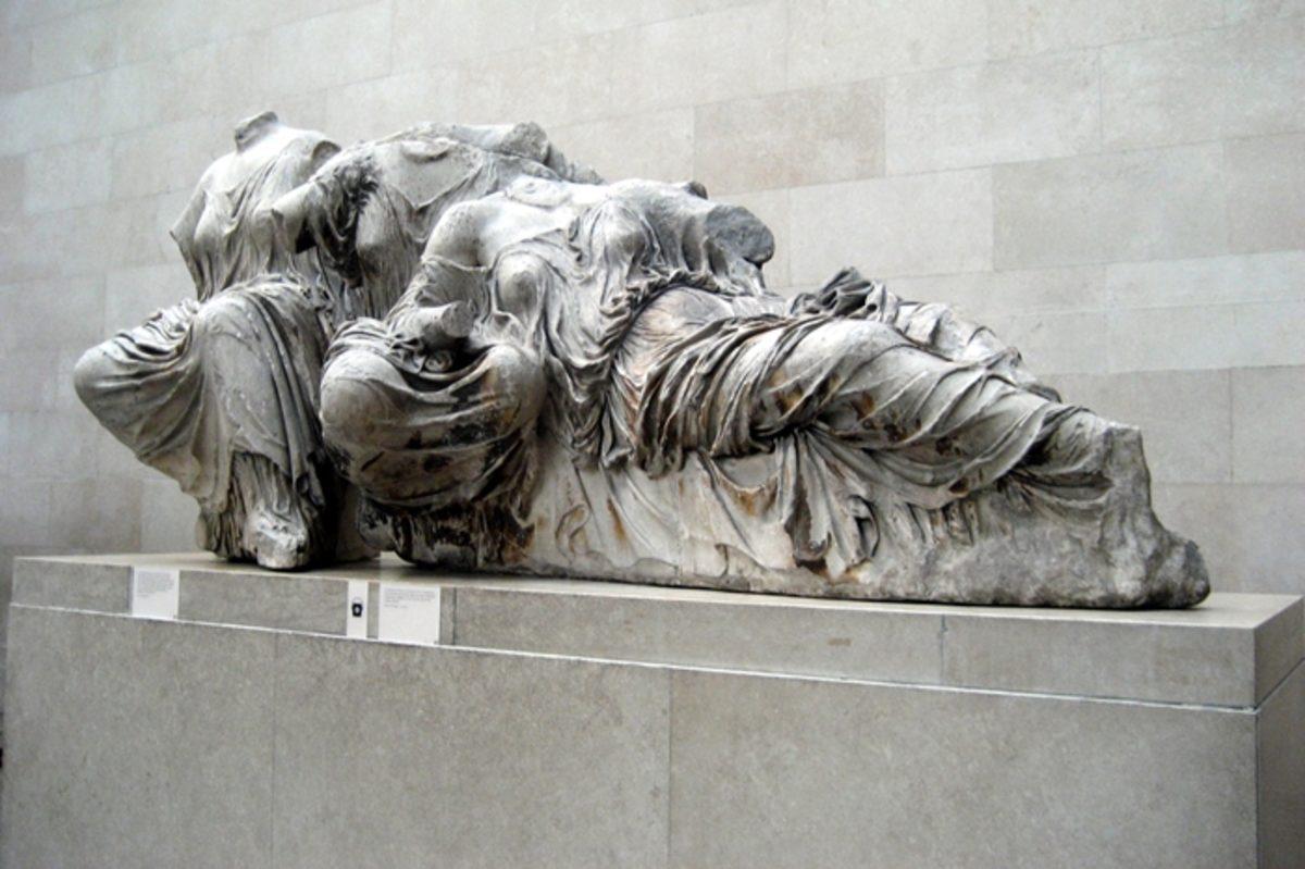 İki Türk Tarihçi, Yunanistan’ın 200 Yıldır Peşinde Olduğu Antik Eserlerle İlgili Gerçeği Ortaya Çıkardı