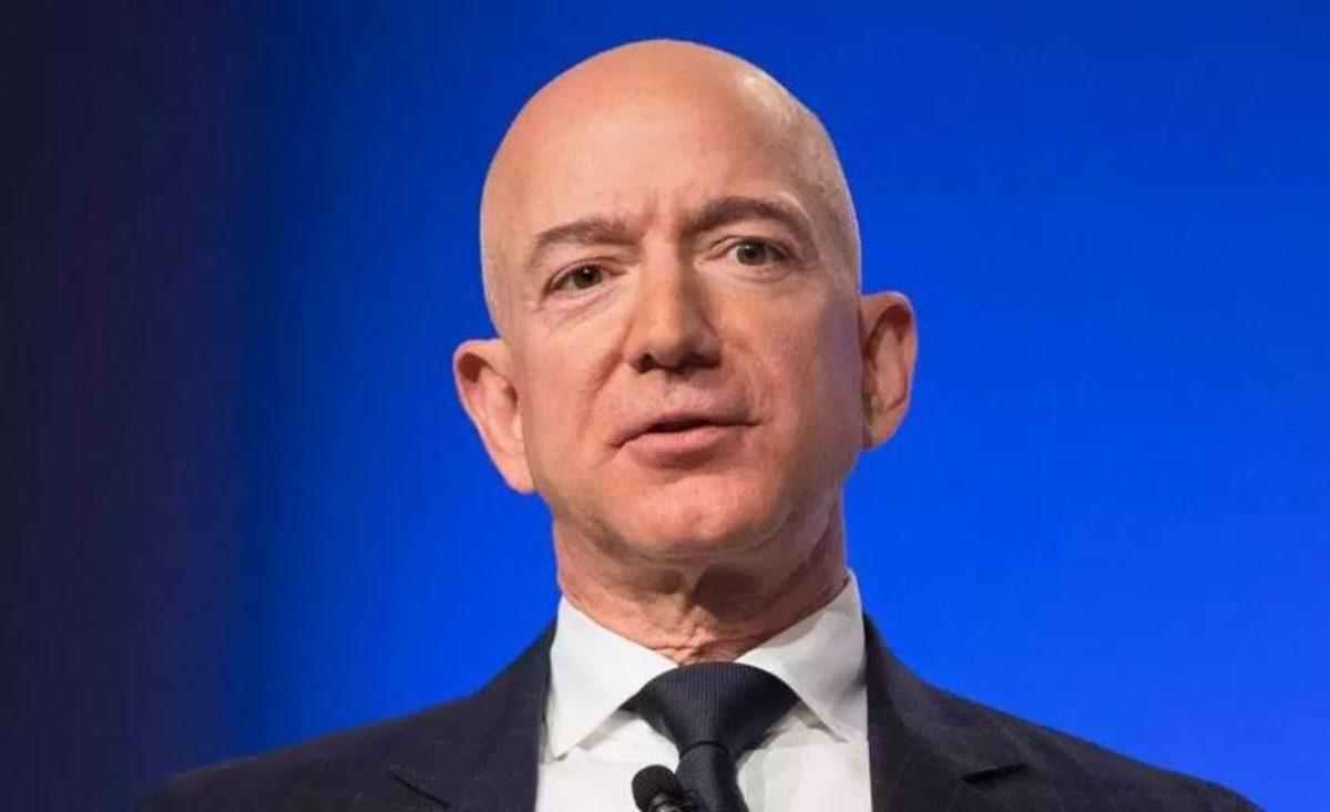 Jeff Bezos, Sadece 15 Dakikada 13,5 Milyar Dolar Kazandı
