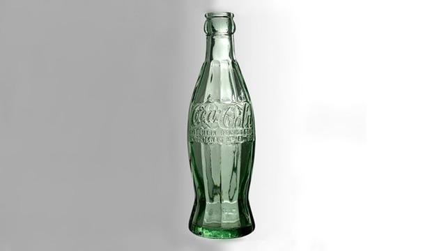 Coca-Cola’nın İkonik Cam Şişesi, 150 Bin Dolara Açık Artırmaya Çıkacak