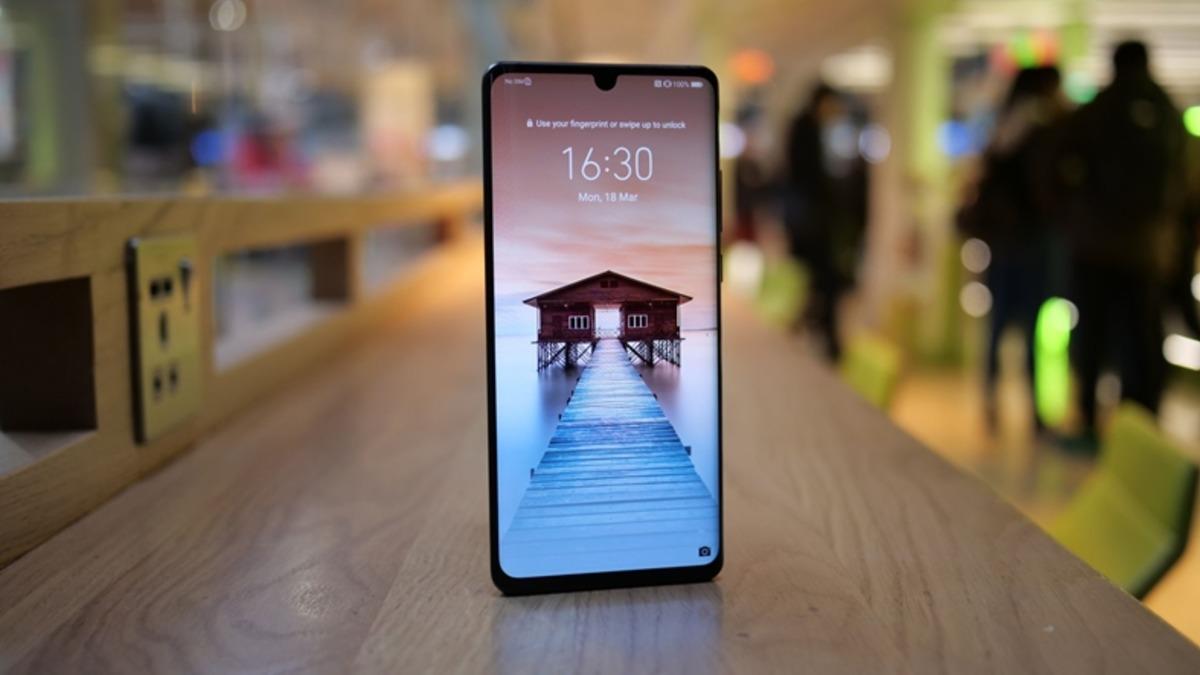 Huawei P30’un Her Telefona Uygun 12 Resmi Duvar Kağıdı Yayınlandı (İndirilebilir)