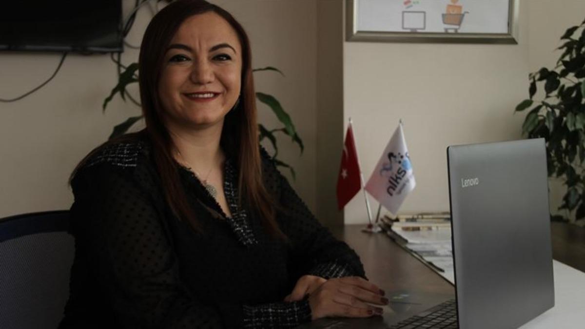 Gaziantepli Bir Kadın, Ürettiği Yazılımları  9 Ülkeye İhraç Ediyor