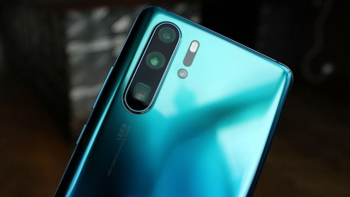 Huawei P30 Pro’nun Düşük Işıktaki Kamera Performansı Göz Doldurdu