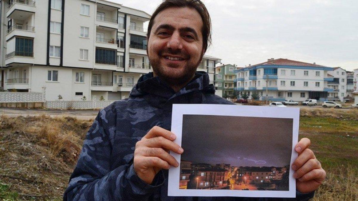 Şimşeklerin Sanki İnsan Elinden Çıkmış Gibi Oluşturduğu Türkiye Haritası