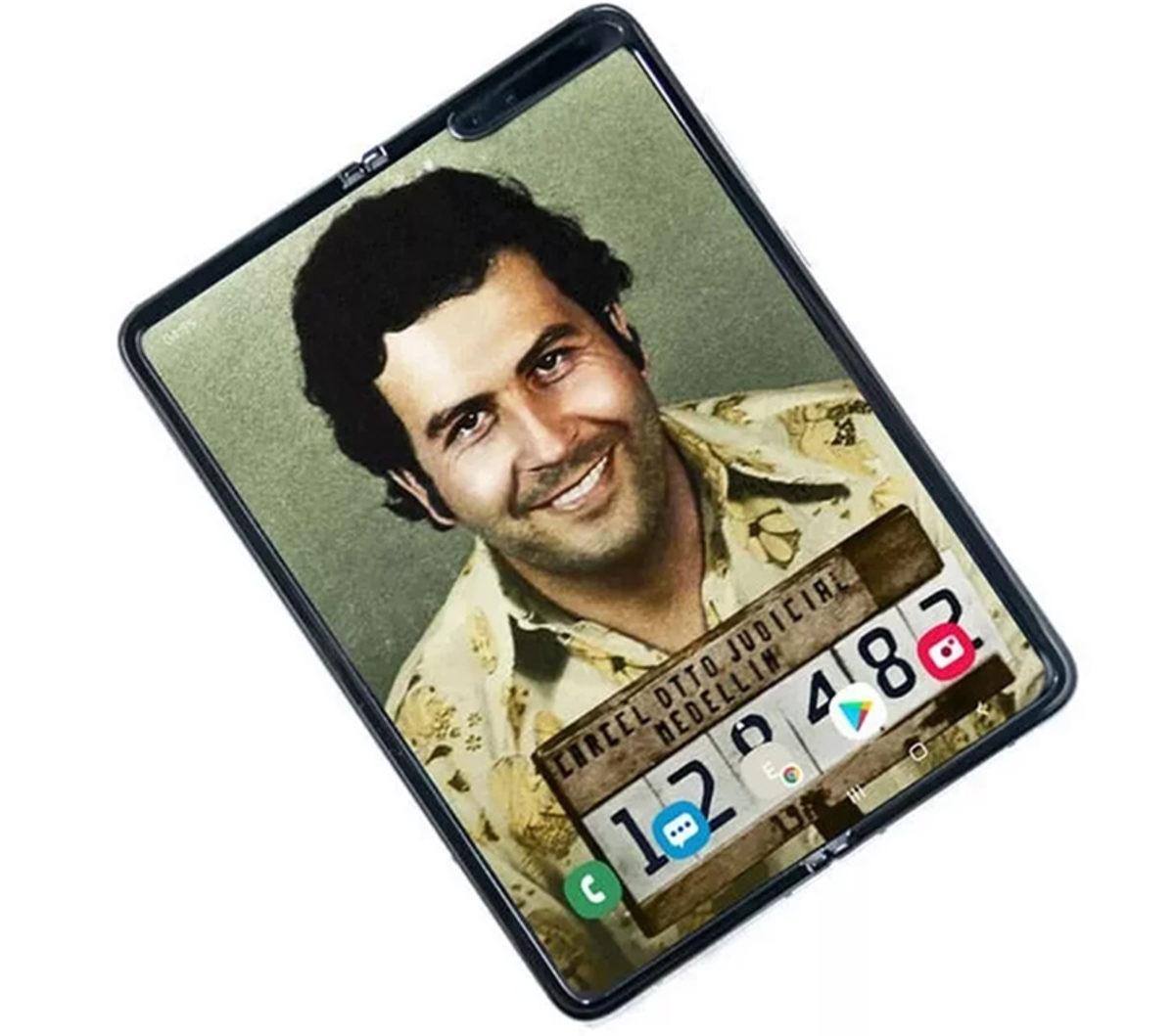 Pablo Escobar’ın Kardeşi, İkinci Akıllı Telefonu Escobar Fold 2’yi Tanıttı