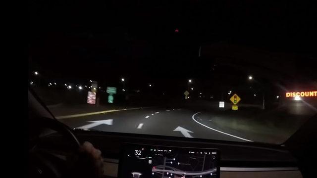 Tesla Model 3’ün Gizli Dyno Modunu Aktif Eden Adam, Kaza Yaptı (Video)