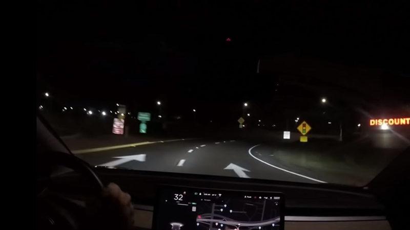 Tesla Model 3’ün Gizli Dyno Modunu Aktif Eden Adam, Kaza Yaptı (Video)