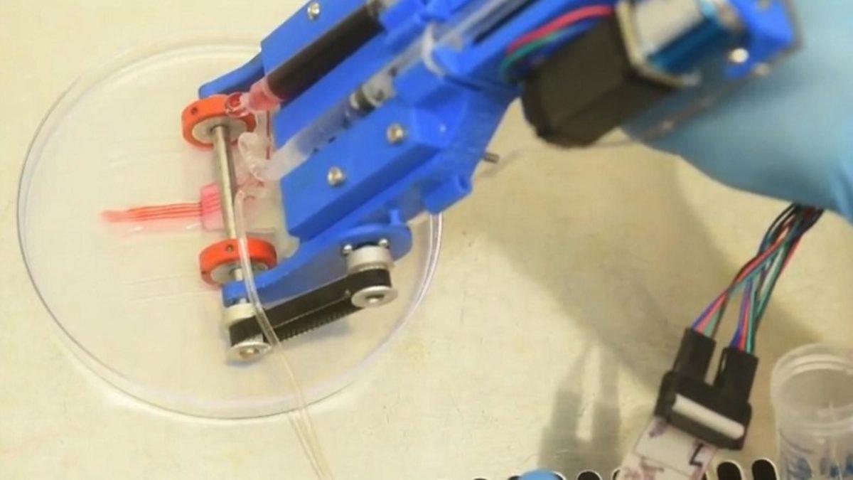 Bilim İnsanları, Yanık Yaraları İçin Yapay Deri Basan Bir Cihaz Geliştirdi