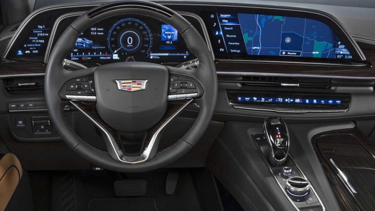 Cadillac, 2021 Escalade’yi Yenilenen Tasarımı ve Çarpıcı Özellikleriyle Tanıttı
