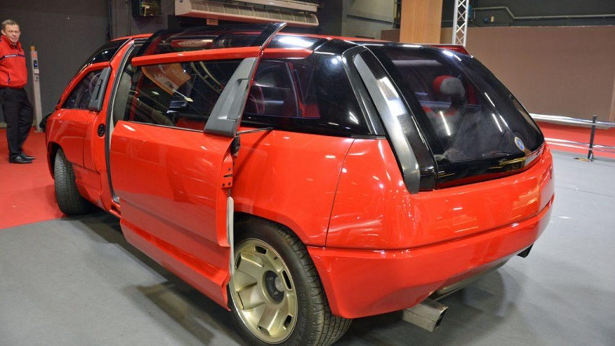 Lamborghini’nin V12 Motorundan Güç Alan Konsept Minibüs: Bertone Genesis