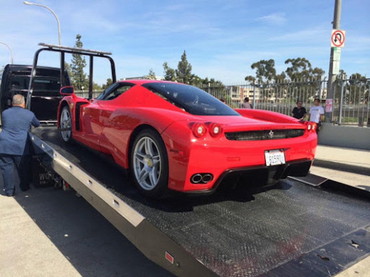 Araba Hırsızlarının Ferrari Çalmak İçin Geliştirdiği Akılalmaz Yöntem