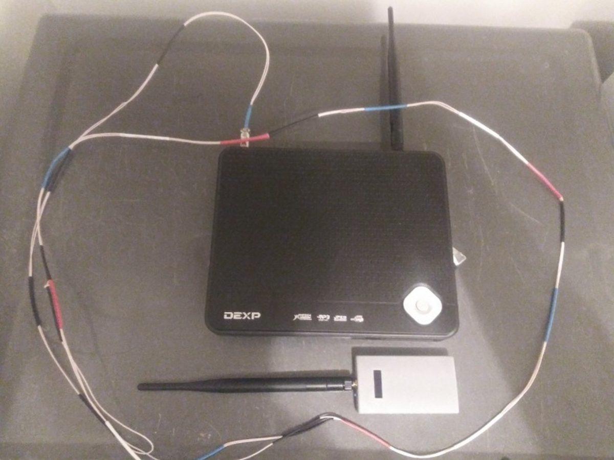 Bir Adam, Tüm Otomobillerin Kapılarını Saniyeler İçinde Açabilen Cihaz Satıyor