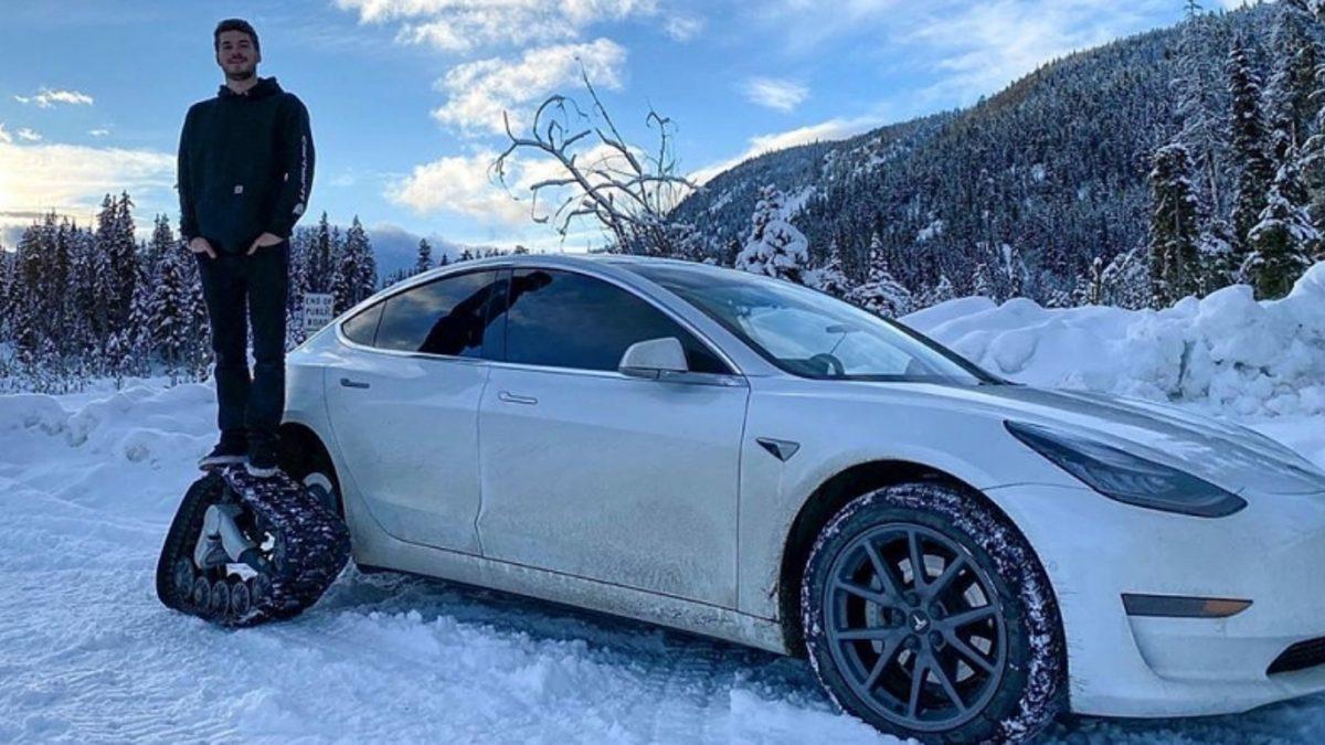Bir YouTuber, Tesla Model 3’e Kar Paleti Taktı (Video)