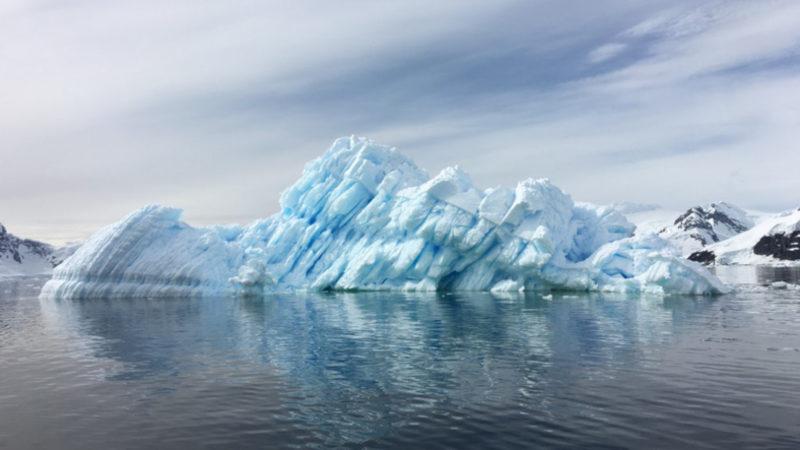 Buz Dağının Görünmeyen Yüzü: Buzulların İçinden Nükleer Atıklar Açığa Çıkıyor