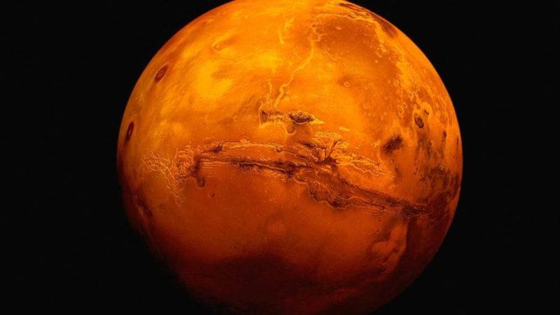 Mars’ın Yüzeyinde Her Yıl Belli Bir Süreliğine Tuzlu Su Ortaya Çıkıyor