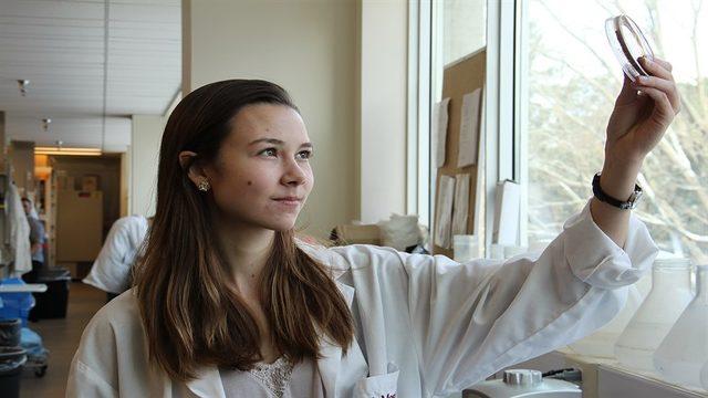 Bilim İnsanları, Bakterileri Öldüren Yeni Bir Antibiyotik Keşfetti