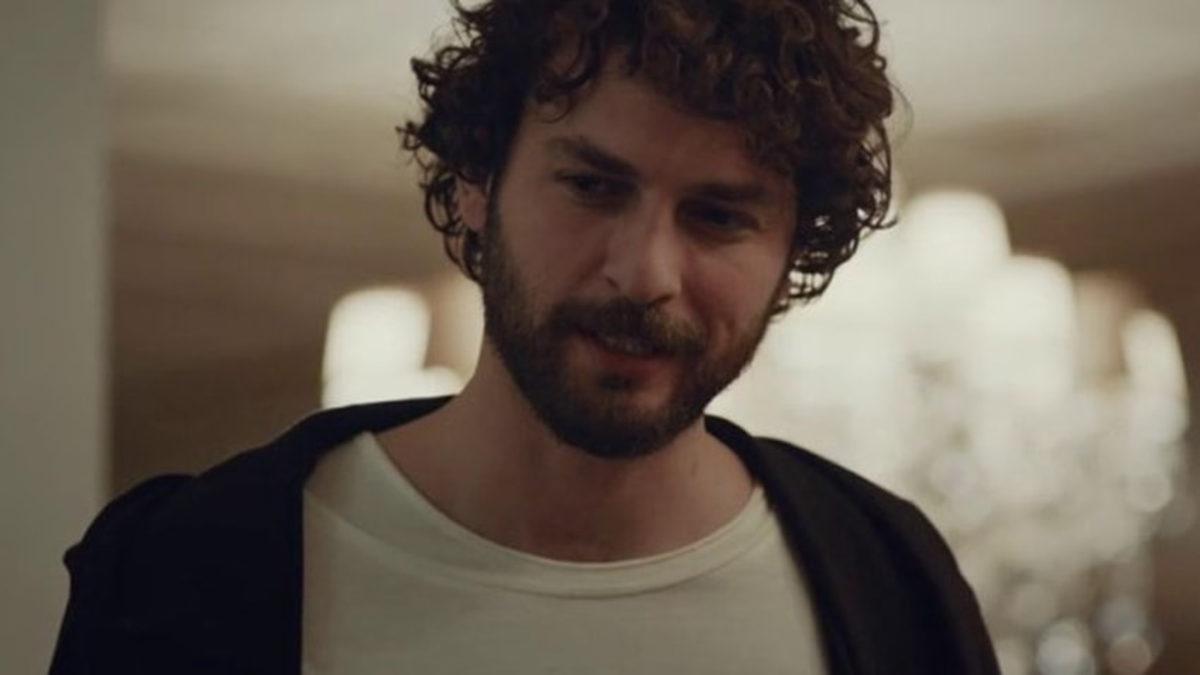 Netflix’in Yeni Türk Dizisinde Özge Özpirinçci’ye Eşlik Edecek Oyuncu Belli Oldu