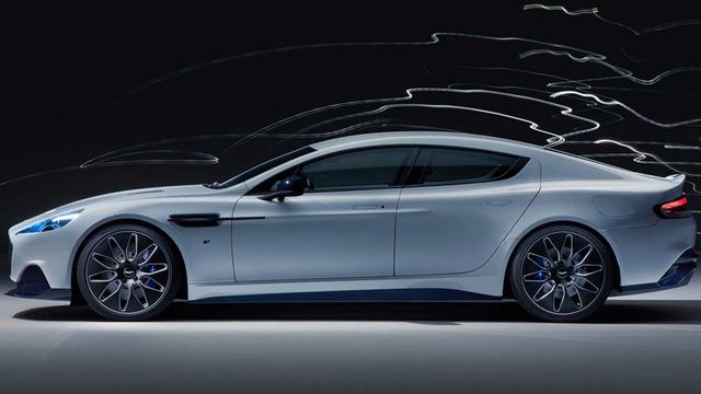 Aston Martin’in Elektrikli İlk Otomobili Rapide E, New York’ta Tanıtıldı