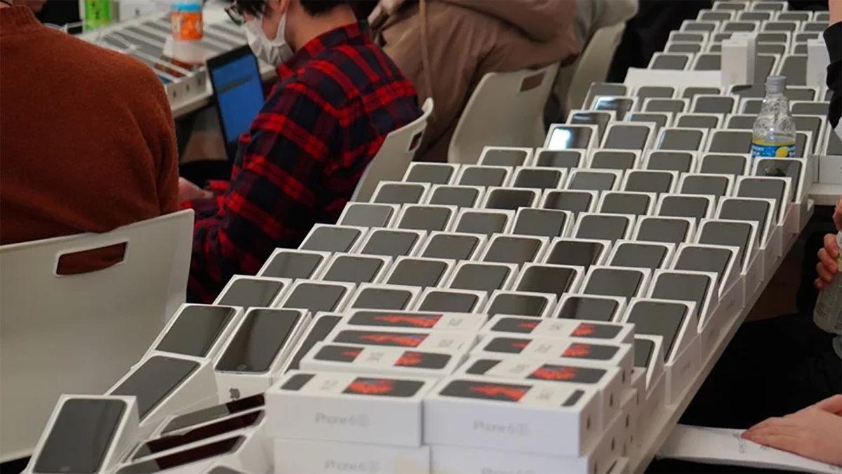 Japonya’da Karantina Altındaki Gemi Yolcularına 2 Bin iPhone Dağıtıldı