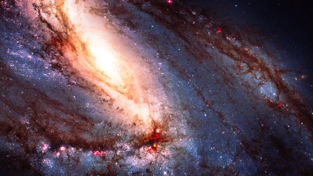 Uzay Fotoğrafları Nasıl Renklendiriliyor? (Mesele Düşündüğünüz Gibi Değil)