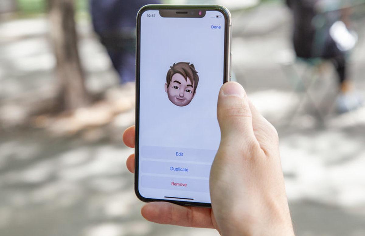 Apple ve Samsung, Neden Tamamen Ekrandan Oluşan Bir Amiral Gemisi Yapmıyor?